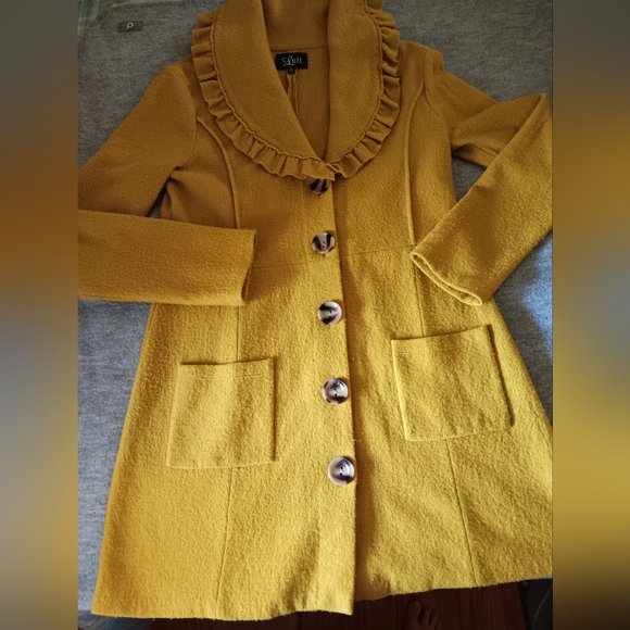 Luii Wool Ruffle Collar Coat - Picture 1 of 6